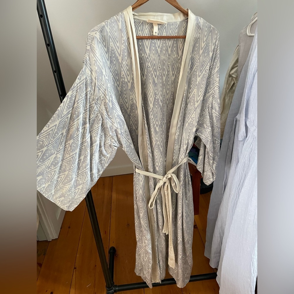 Raven & Lily Silk Robe
